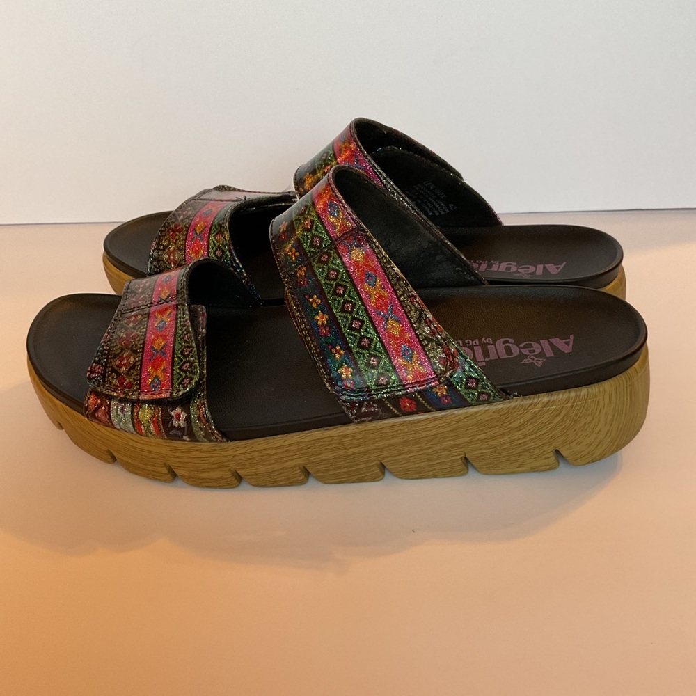 Algeria Lena Pow Wow Glitter Tribal Two Band Slide Platform Sandals Size 9 or 40 - Picture 2 of 10